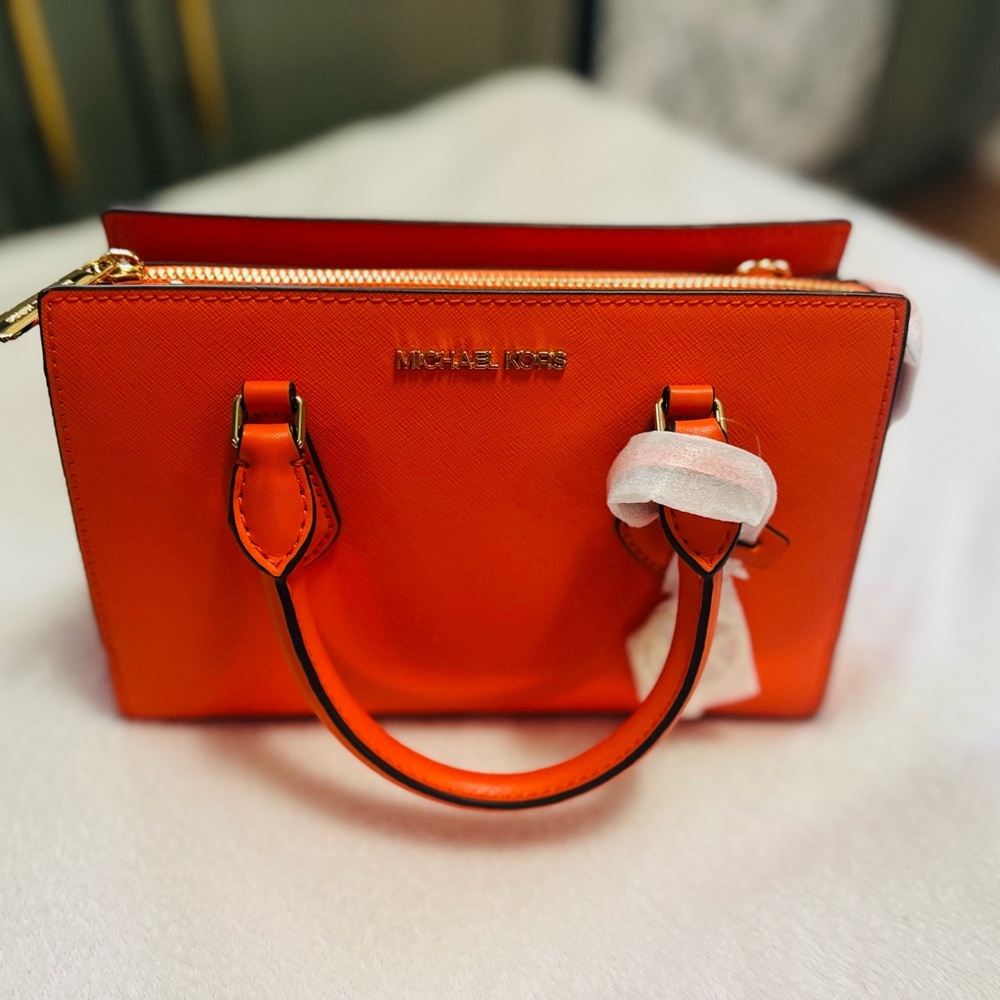 Michael Kors Sheila Bag